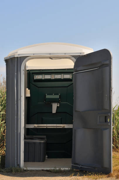 Portable Toilet Options We Offer in Farmington, MS